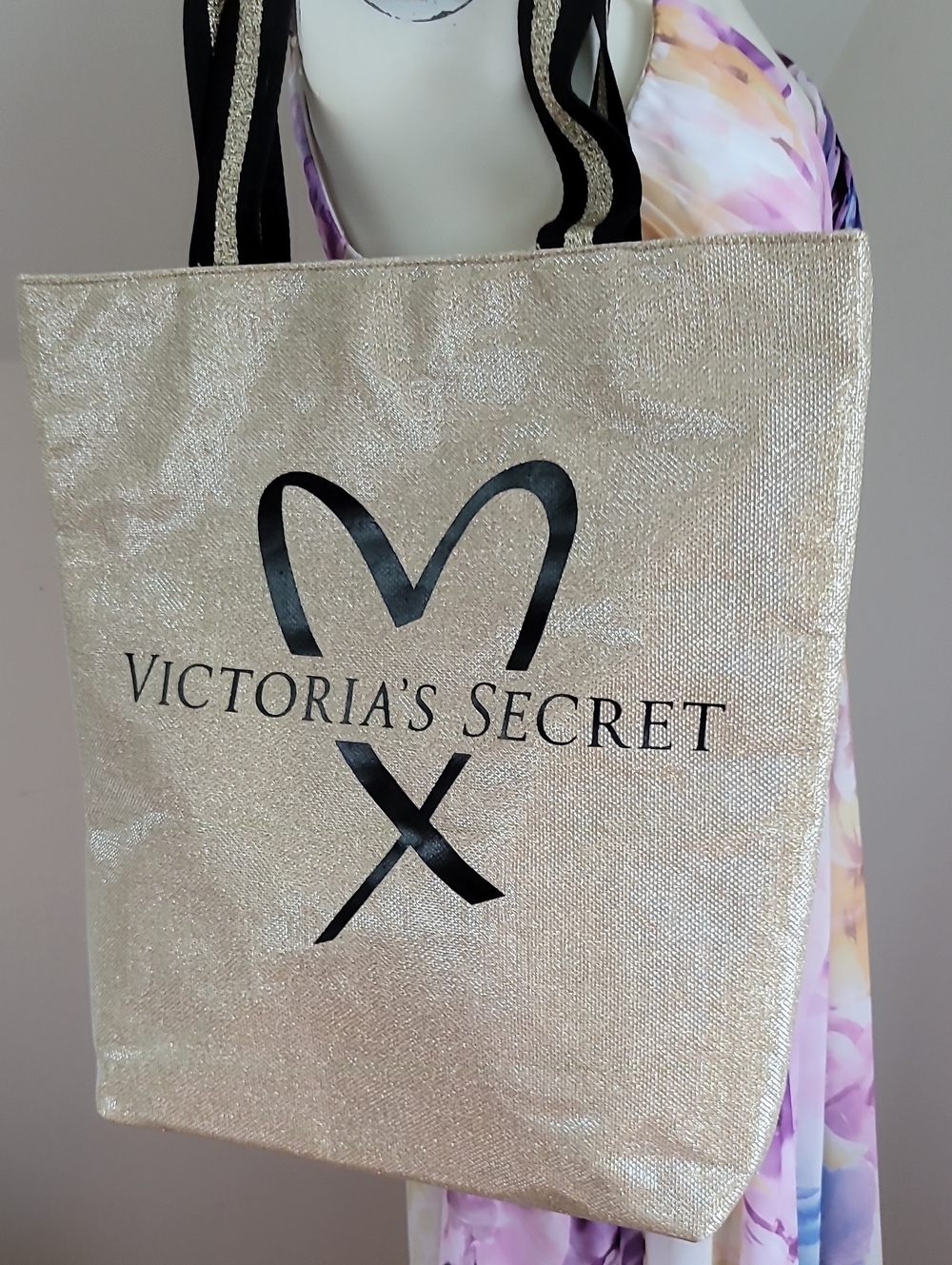 VICTORIA'S SECRET Gold Glitter Fashion Show Limited Edition Tote Bag Casual Chic - Picture 4 of 13